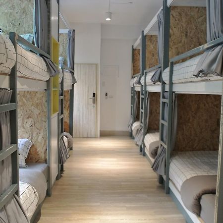 Bobooks Hostel Kota Chiayi Bagian luar foto