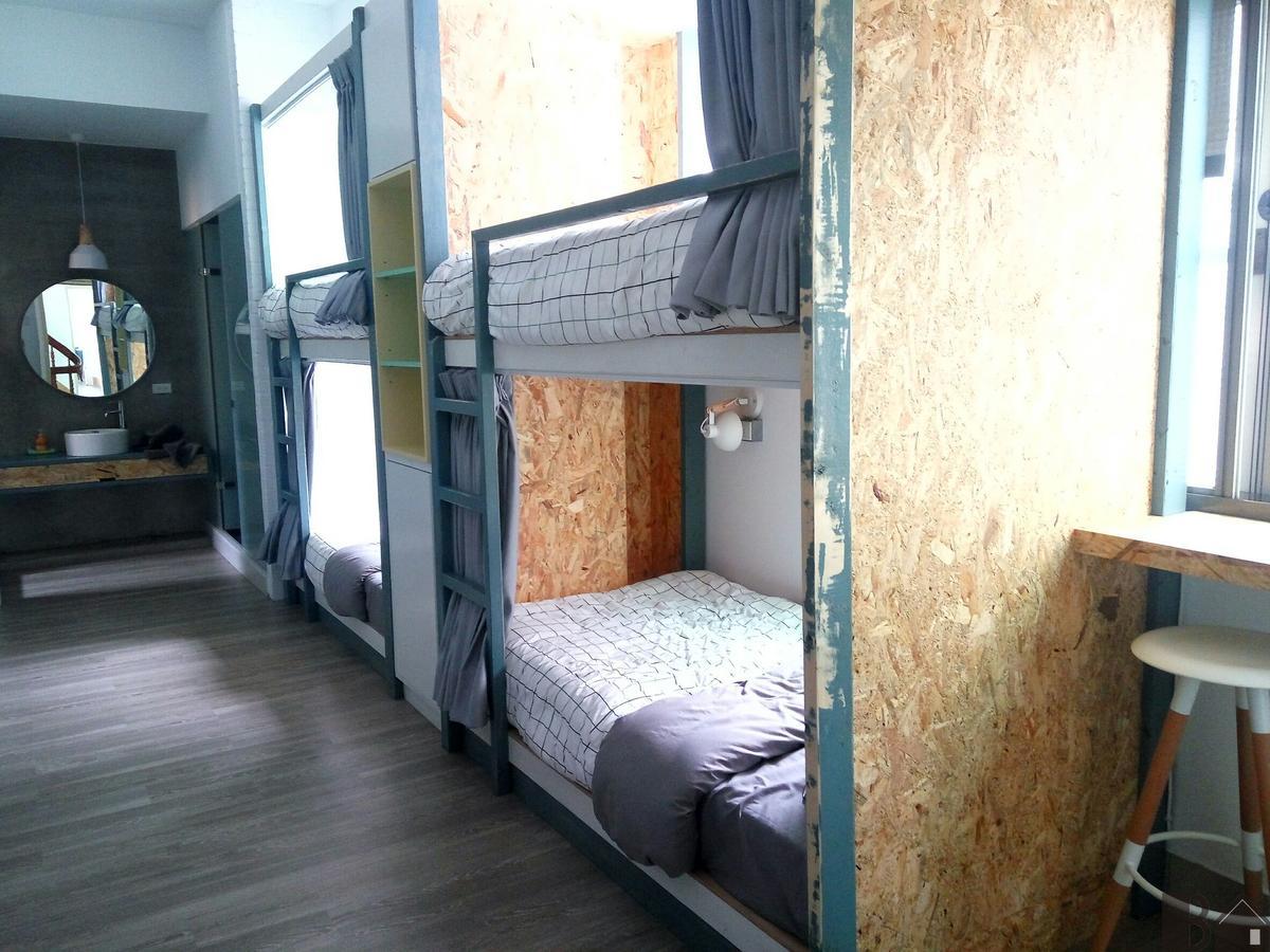 Bobooks Hostel Kota Chiayi Bagian luar foto