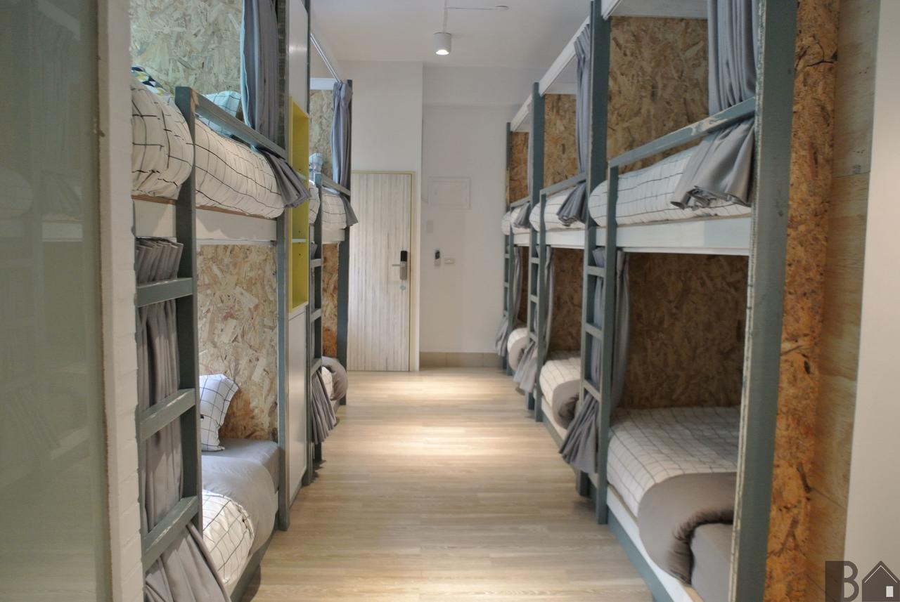 Bobooks Hostel Kota Chiayi Bagian luar foto
