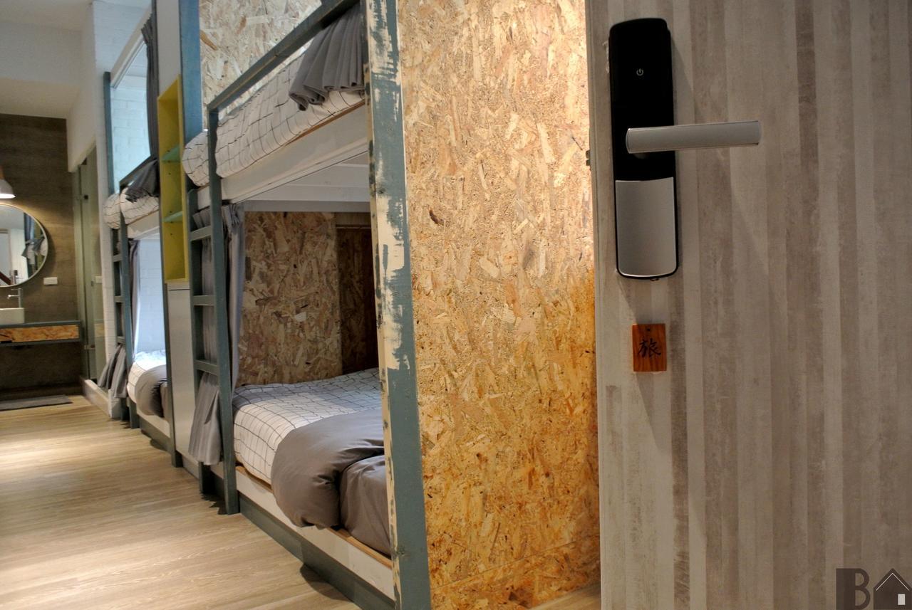 Bobooks Hostel Kota Chiayi Bagian luar foto