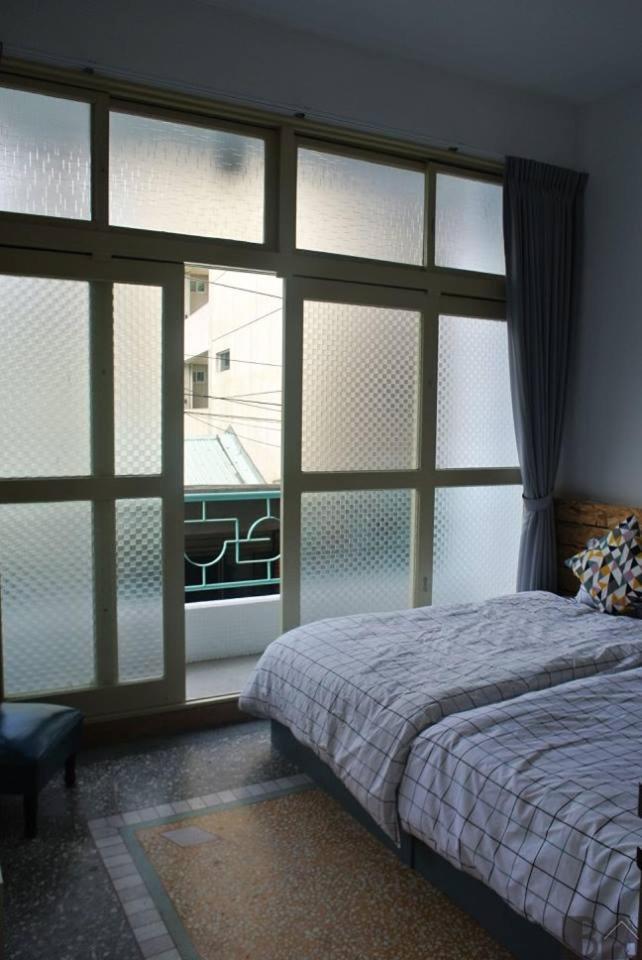 Bobooks Hostel Kota Chiayi Bagian luar foto